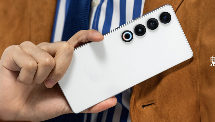 魅族也加入AI手机混战，新旗舰机对所有大模型开放