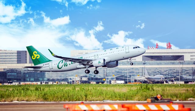 春秋航空王煜：建机场不能越来越“大而远”，民航淡旺季差距有待缩小 | 两会·民企之声