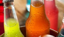 无糖饮料：一线宠儿，县城鸡肋