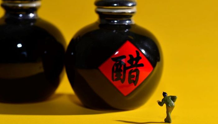 恒顺醋业引入营销“老手”不奏效：过渡期业绩继续承压，总经理上任半年就辞职