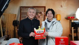 麻辣“王子”被隐瞒亿万家产20年，“爽文男主”竟是自己？