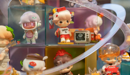 2月IP衍生品：吳邪生日季周邊賣爆，泡泡瑪特新品銷量喜人