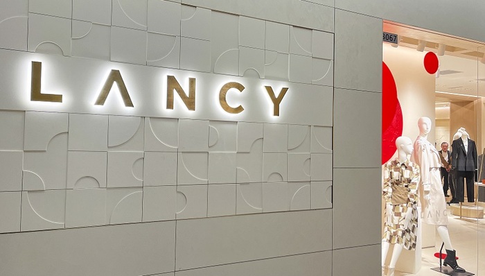 朗姿股份再度收购医美机构，转型后业绩未见反转实控人父亲清仓套现超六亿