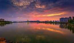 热度不如杭州、合肥，南京龙年首场土拍全部底价成交