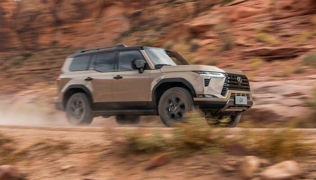 海口雷克萨斯4S店加价卖车最终被罚45万，涉事客服经理已被开除