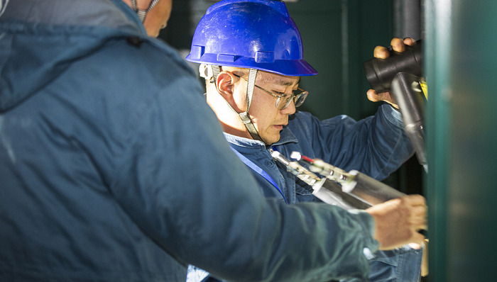 房汉廷：应进一步明晰民营经济的政治定位和市场角色