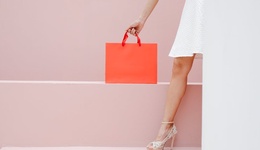 日赚400元，“四季青买手”能拯救职场年轻人吗？