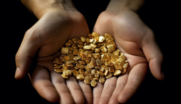 金價(jià)屢創(chuàng)新高，山東黃金不?！百I買買”，當(dāng)下是并購的好時(shí)點(diǎn)嗎？