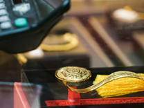 调研早知道| 黄金价格创新高，黄金饰品股还能布局吗？这份调研告诉你答案