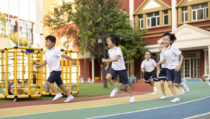 直通部委 | 四部门：中小学每天安排30分钟大课间体育活动 最高检启动“检察护企”专项行动