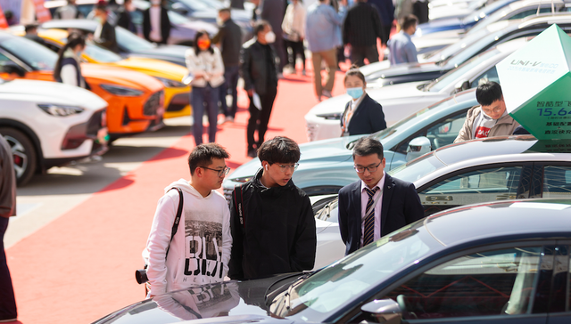 设备更新,消费,汽车,