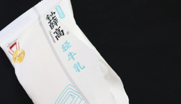 钟薛高，垂直落水