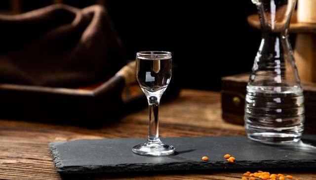 青海春天,听花酒,宣传谎言,被戳破,连续4年,亏损,这下,真栽了