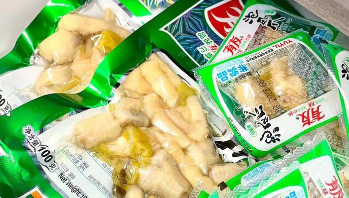 有友凤爪去年销量跌近两成，但它也没其他爆款了