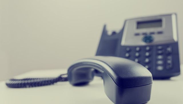 【评论】电话打不通、邮件/互动不回复，上市公司不应藐视投资者权益