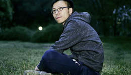 在文学与影视里“不间断”的双雪涛