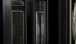 英偉達(dá)凌晨打出了王炸，但已做不到通吃