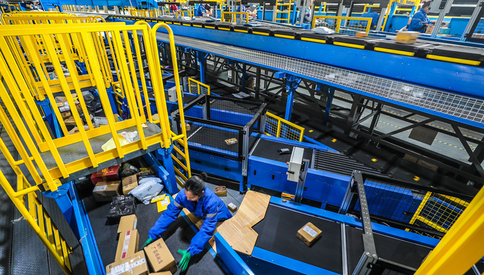 全年业务量超300亿件，中通仍难抵价格战