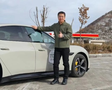 电厂 | 小米汽车SU7即将上市 雷军用F码向“生态圈”高管发出购车邀请