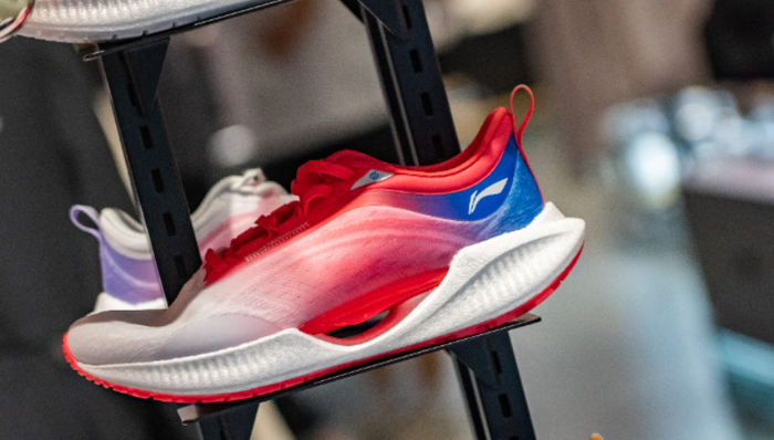 运动品牌,李宁,私有化,