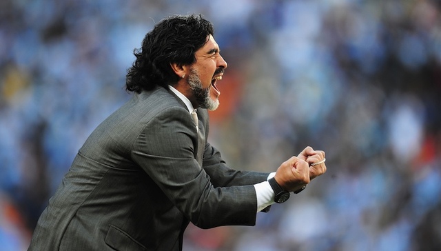 马拉多纳死亡案审理有了新进展，他在生前经历了什么？