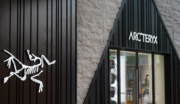 始祖鸟变身“还债鸟”