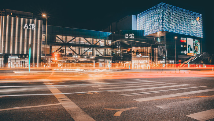 去年营收1807亿，龙湖实现经营性现金流首次为正