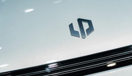 毛利率首次轉正，零跑汽車能否留在牌桌？