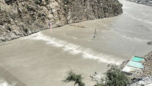葛洲坝在巴水电站项目车辆遭袭，该项目为巴最大水电工程