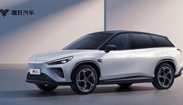 周鸿祎建议哪吒汽车多向小米学习，还质疑车型用字母命名的方式