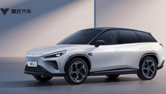 周鸿祎建议哪吒汽车多向小米学习，还质疑车型用字母命名的方式