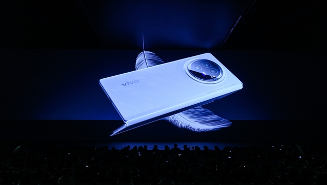 vivo一枚王炸，翻开折叠屏的新时代