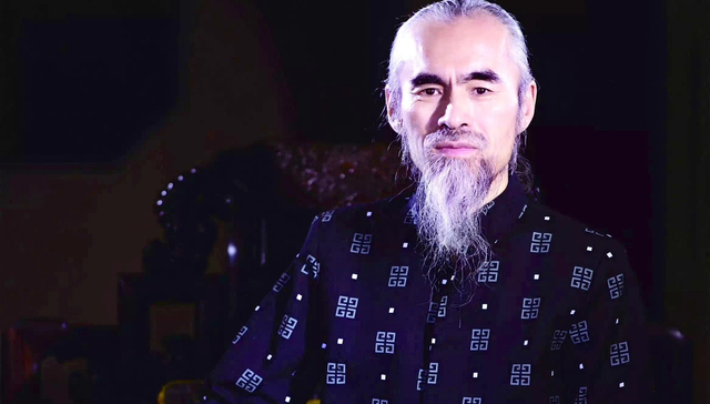 商业头条No.18｜起底鼎益丰