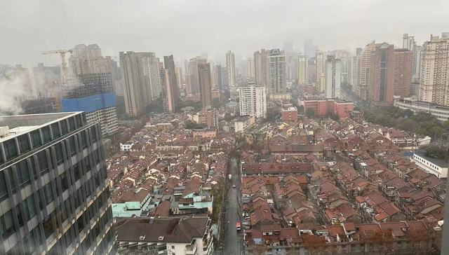 196.5亿，全国“盘王”诞生！上海这个楼盘今日开盘500多套房源被抢空