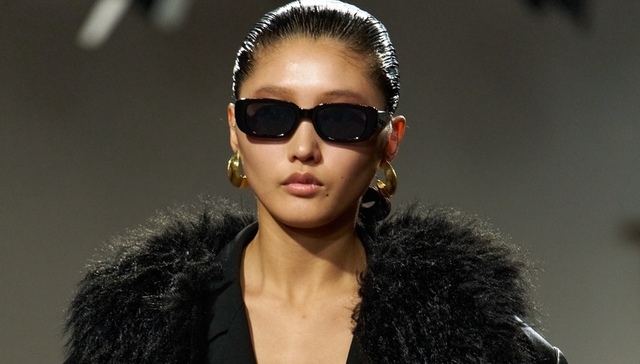 刚柔并济，是女性力量之美｜2024秋冬上海时装周