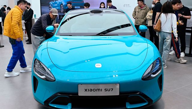 小米SU7创始版追加开售后秒售罄，火爆局面背后产能受考验