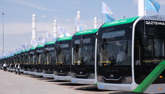 客车龙头宇通2023年赚超18亿元，出口销量首破1万辆，海外营收创历史新高