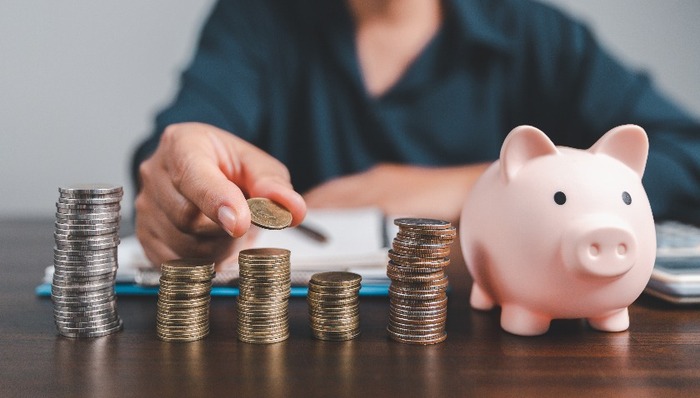 上市银行薪酬大扫描：14家银行人均有上涨，招行追索扣回绩效4329万元