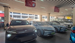 新电车比二手车还便宜，车商：除了特斯拉和蔚来，都不敢收