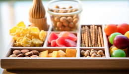 年入200亿，零食折扣店围猎县城