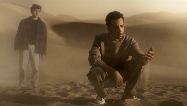 娱乐体验的新可能：在沉浸式视听体验中，收获更多热爱