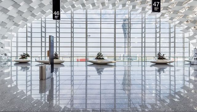 深圳机场去年靠广告扭亏为盈，利润贡献超七成