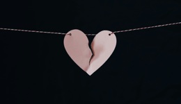 【专访】学者金雯：年轻人对爱的幻灭，已成为他们日常生活政治的一部分