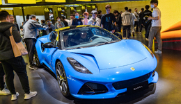 路特斯，如何在电动化浪潮中寻找复兴的“轻量化”答案？