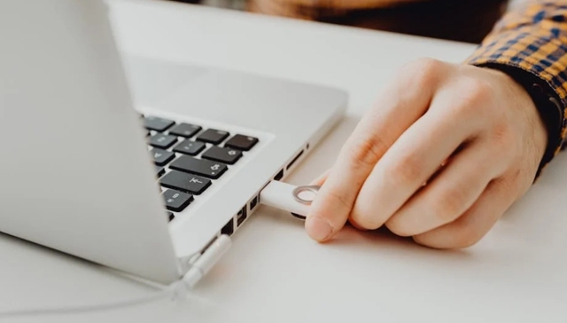 U盘,朗科科技,亏损,上市公司,