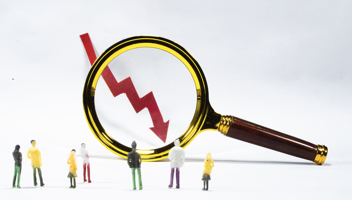 尾盘暴跌99%，这只水泥股实控人曾是河南首富