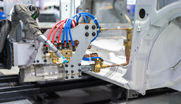 七部門發(fā)文推動工業(yè)領域設備更新，這兩個板塊多股漲停