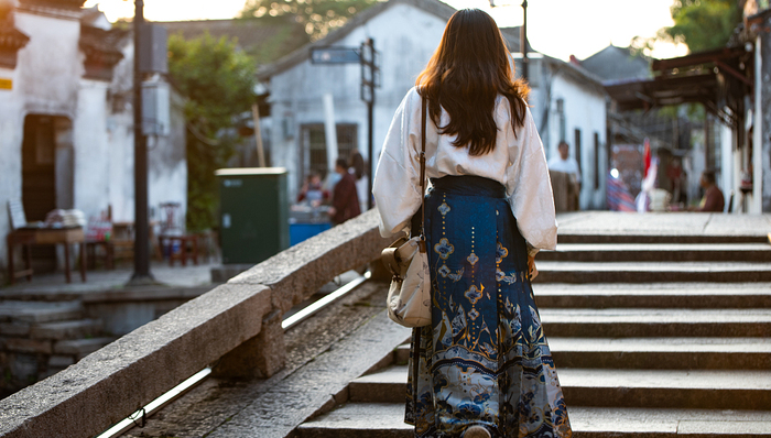 社交媒体,古镇,传统文化,汉服