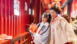 洛阳酒店都在“卷”汉服