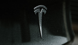 马斯克作出了一个艰难的选择